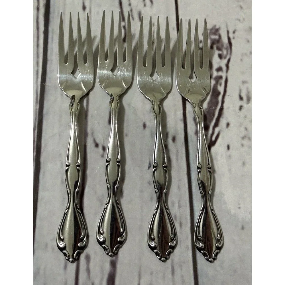 Oneida Cantata Stainless Salad Forks 6 5/8” X 4 Flatware Silverware